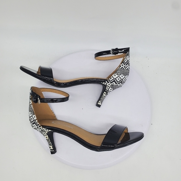 CL by Laundry Shoe Women 7.5 M Open Toe Ankle Strap Stiletto Heeled Pumps - Picture 4 of 10